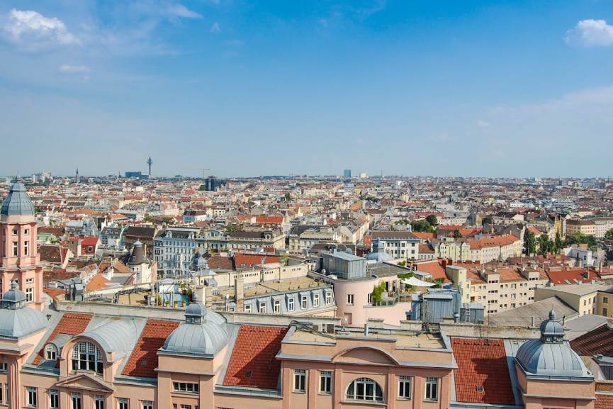 Flights between Riyadh and Vienna