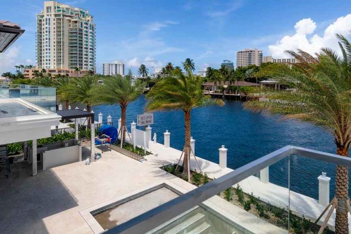 Best Waterfront Apartments Dubai Guide