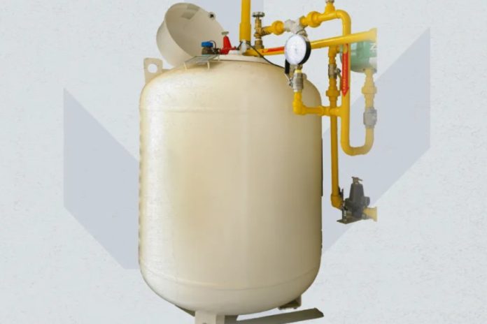 Vertical LPG tank system Vertical LPG tank system