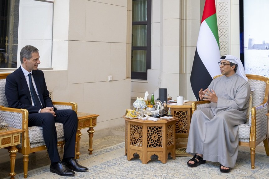 Sheikh Mansour bin Zayed receives CMA CGM Group Chairman in Abu Dhabi