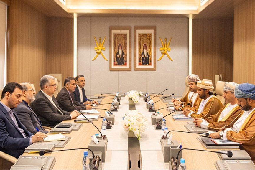 Oman, Iran boost cooperation in trade, industry