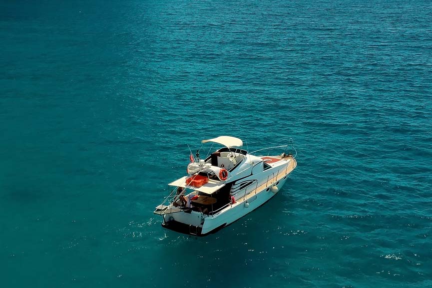 Khor Al Adaid Boat Ride