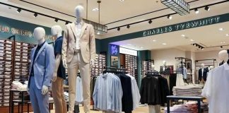 Charles Tyrwhitt boutique in Dubai