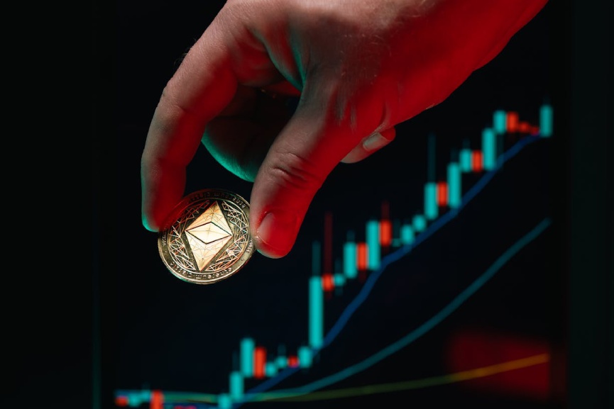 eToro now enables crypto deposits to USD in UAE