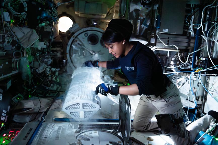 NASA awards 5th private astronaut mission to Axiom Space