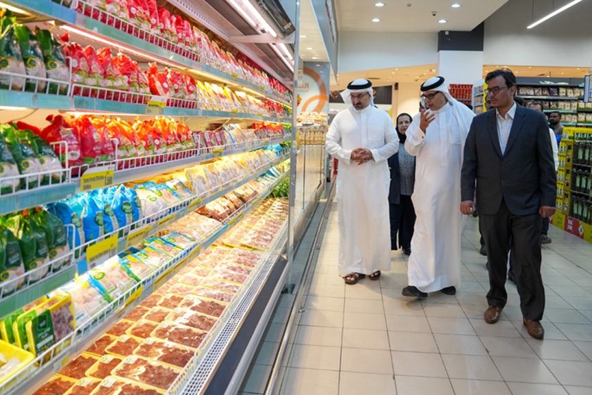 Bahrain ensures stable food supply with market inspections