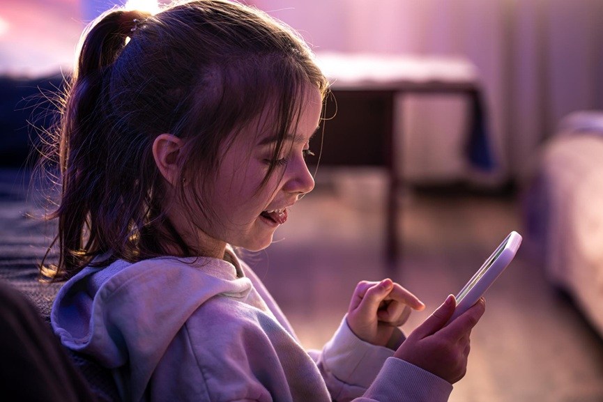 Sharjah Child Safety Organisation warns on kids’ online shopping