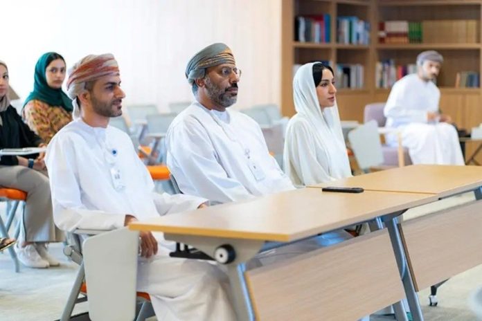 Alizz Islamic Bank, Injaz Oman launch students skills development program-GCC Business News