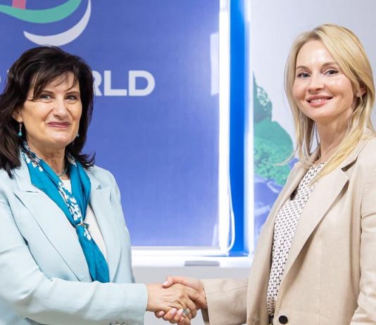 DP World-EBRD sign green loan